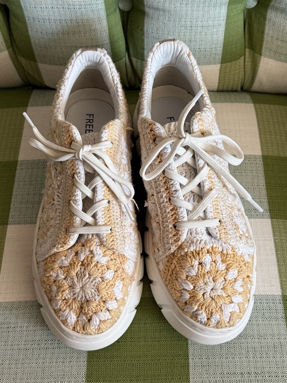 Free People Cream & Tan Crochet Platform Sneakers 40/10 good used condition